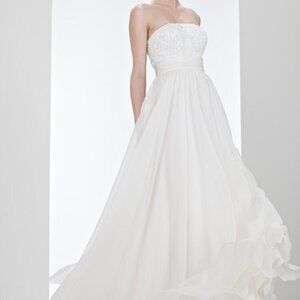 Theia white wedding beaded bust fit and flare silk skirt dress size 4